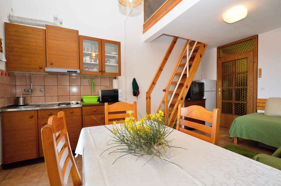 living/bedroom