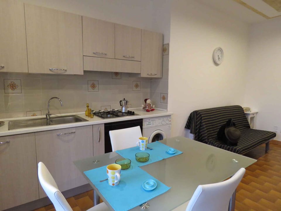 living/bedroom