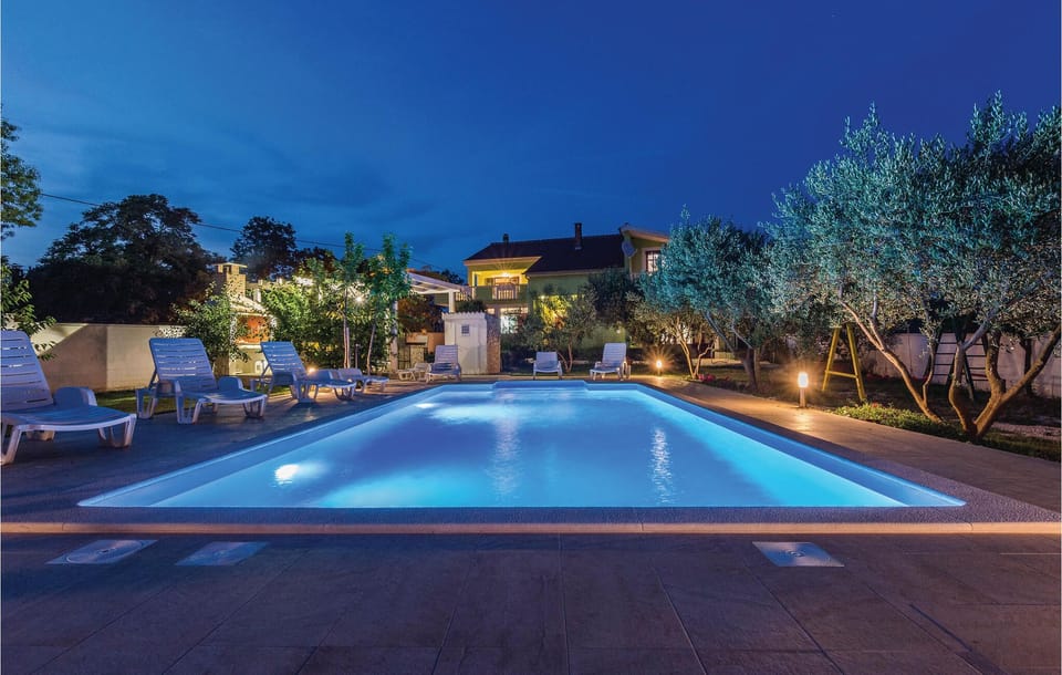pool