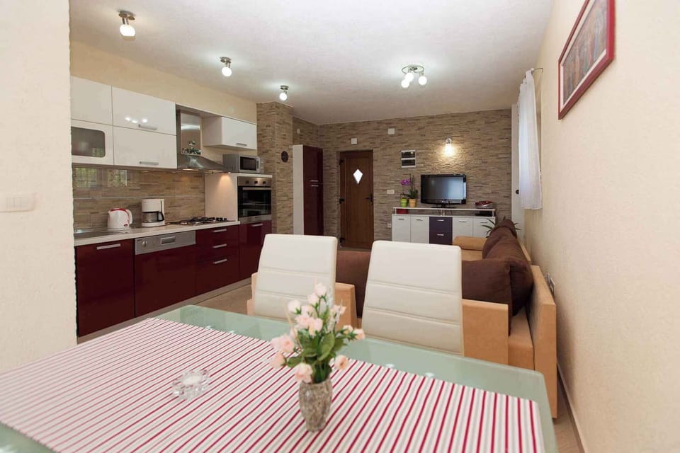 living/bedroom