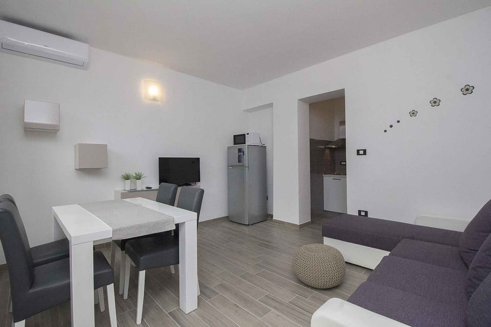 living/bedroom