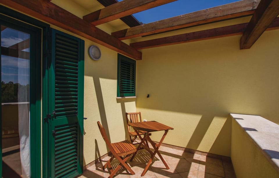 balcony-terrace