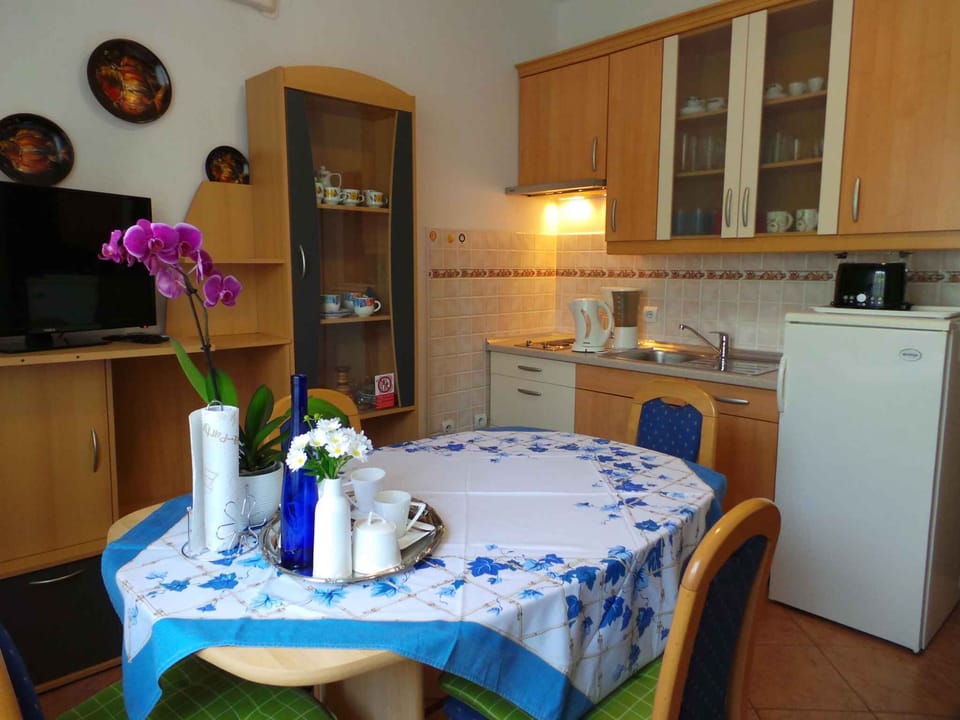 kitchen in the livingroom