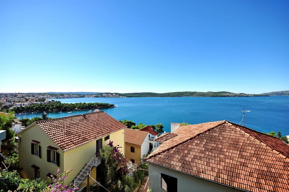 Apartments Ruzarija (42841-A2) - Trogir Apartment in Trogir