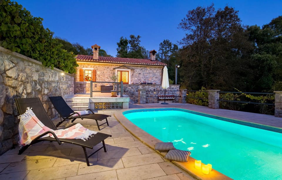 pool