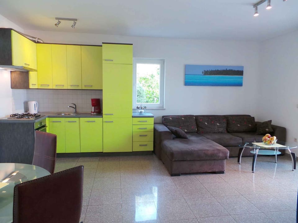 living/bedroom