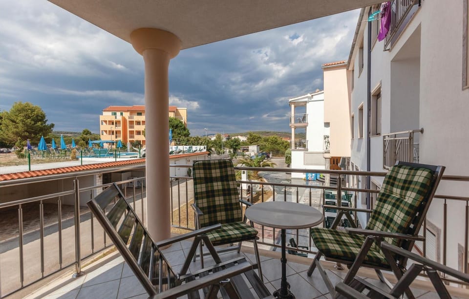 balcony-terrace