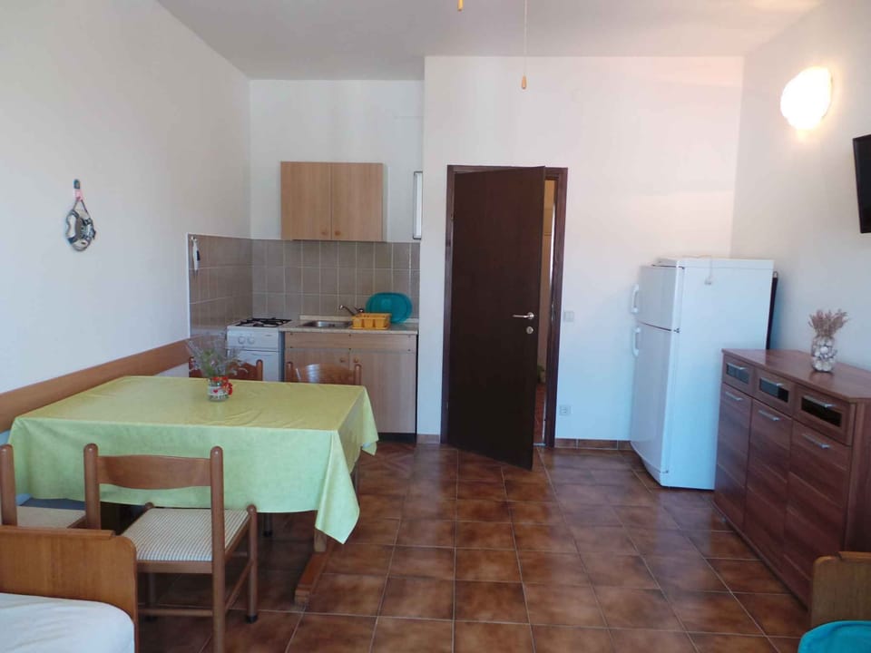 living/bedroom