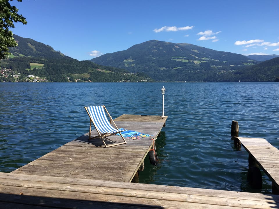 A lake house with its own beach right on the lake House in Spittal an der Drau