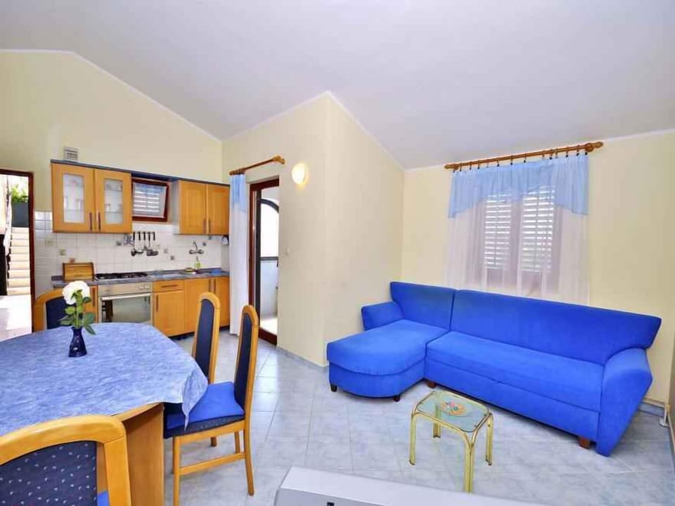 living/bedroom