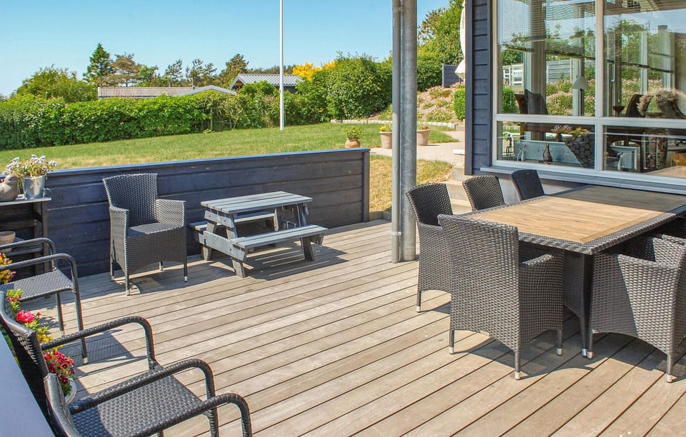 balcony-terrace