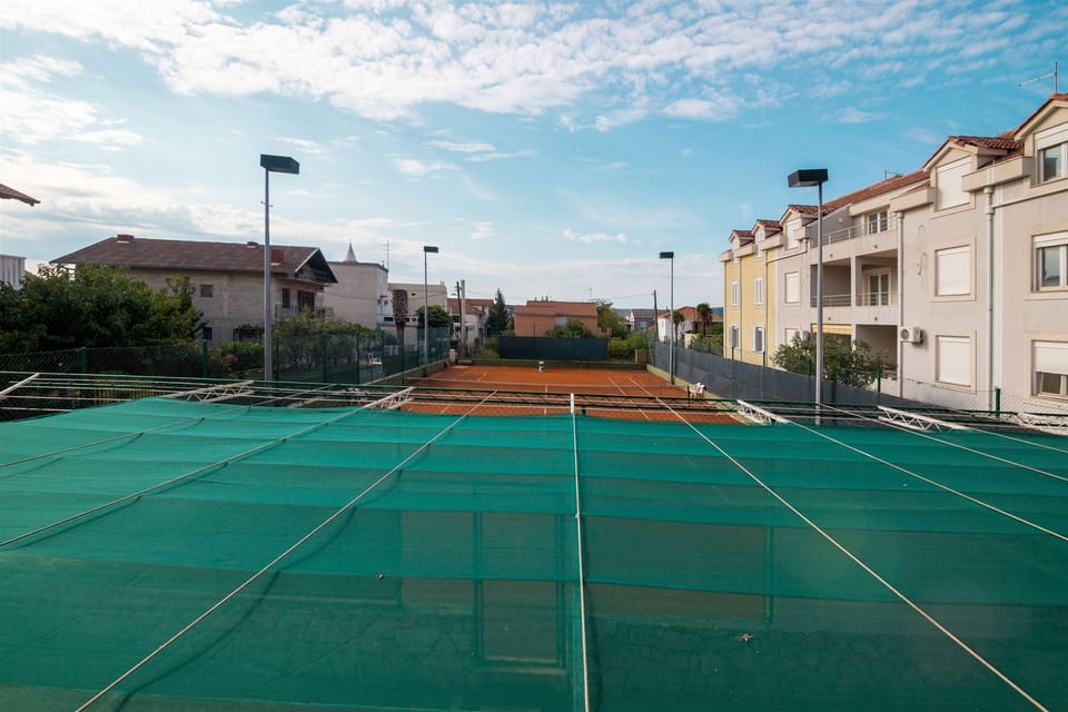 Sport court