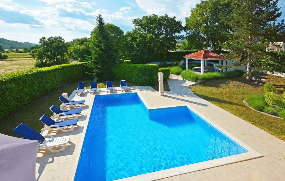 pool