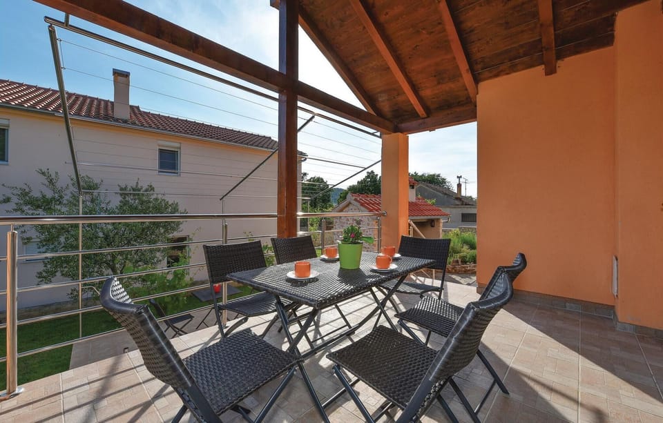 balcony-terrace