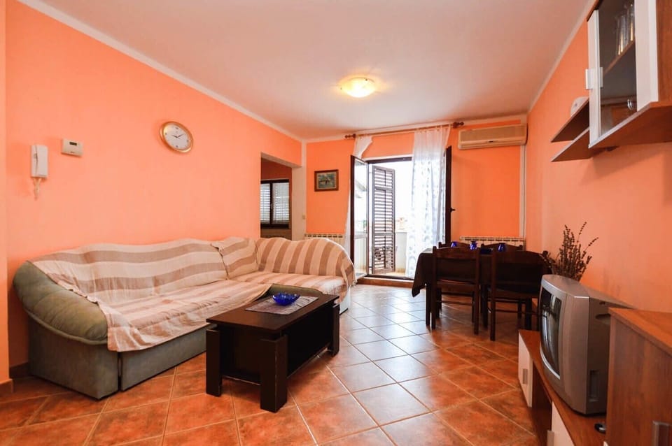 living/bedroom