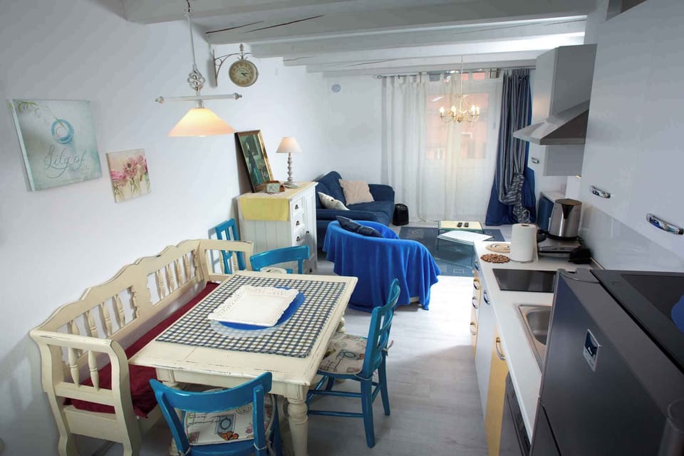 living/bedroom