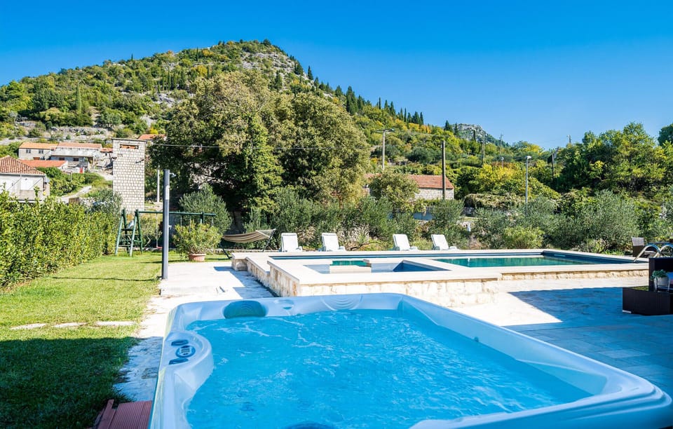 pool