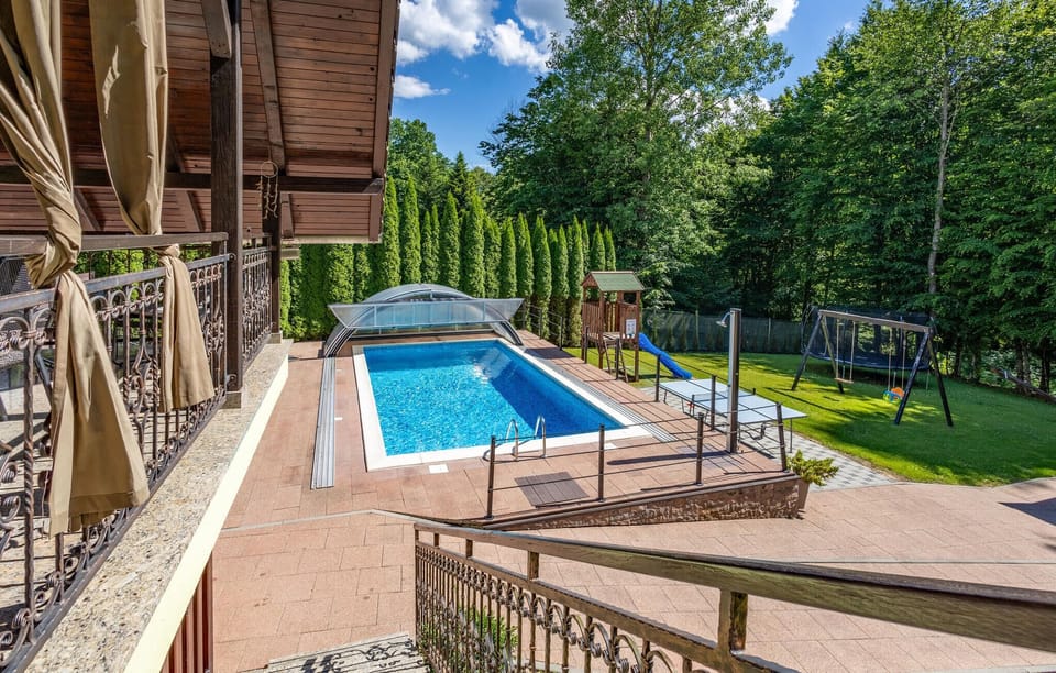 pool