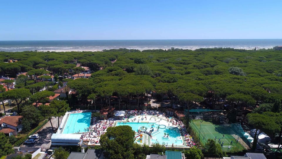 swimming pool