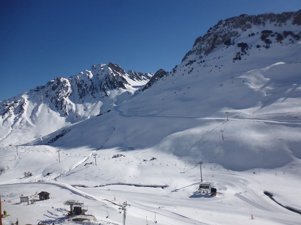 Snow and ski sports