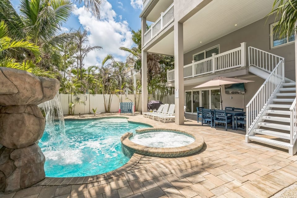 Aloft on Canal by Siesta Key Luxury Rental Properties