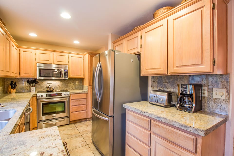 Kitchen - Main Level