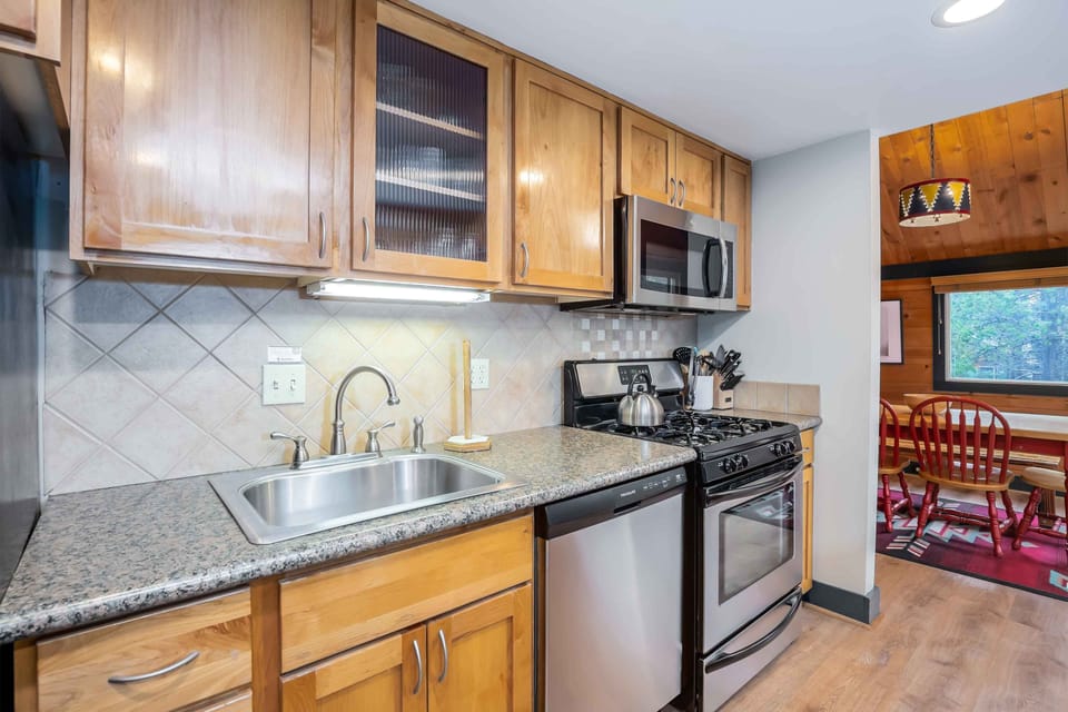 Kitchen - Main Level