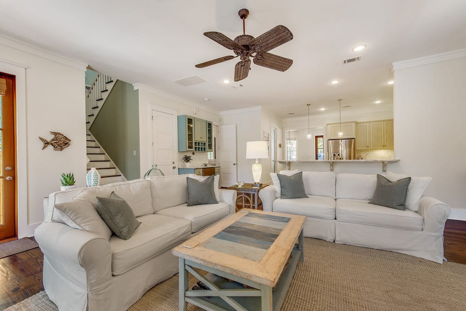 First Floor: Living Area