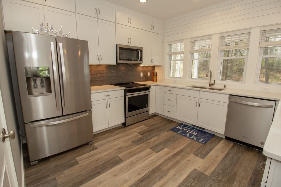 Main Level | Kitchen