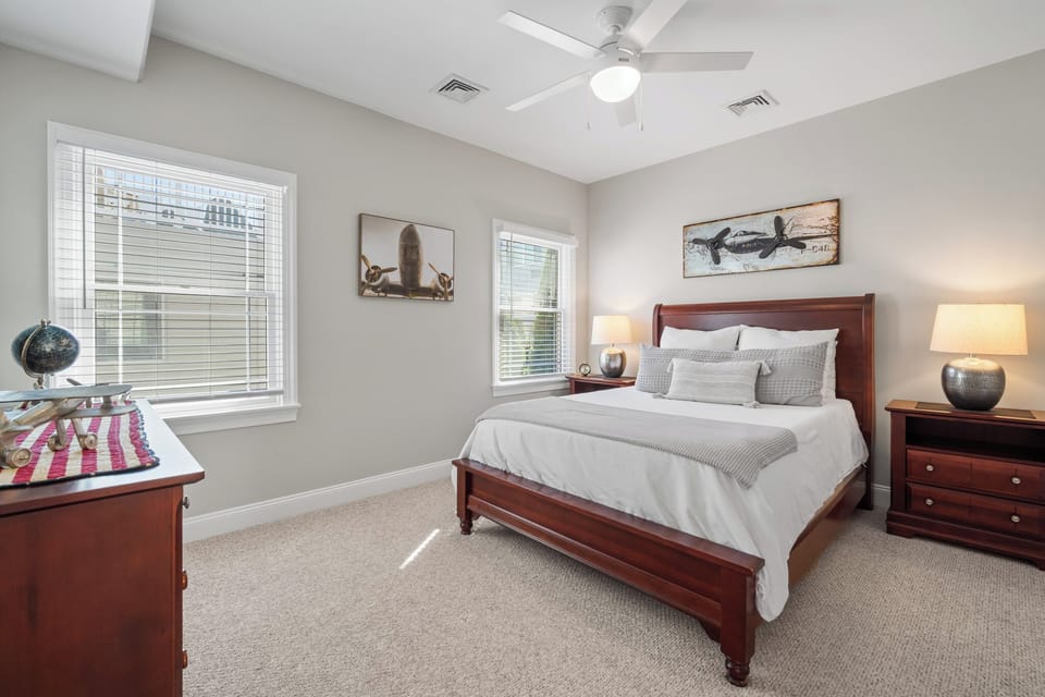 2nf floor bedroom with queen bed