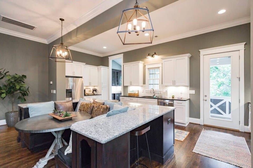 Built in dining area within the kitchen and living area. 