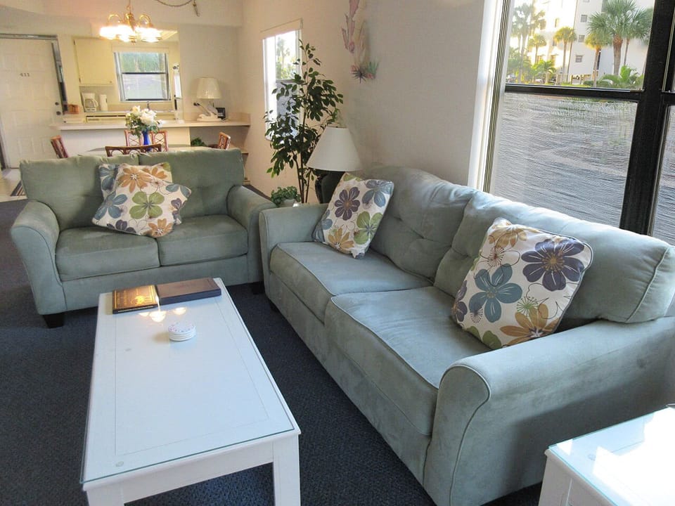 Estero Cove 411 Living Area