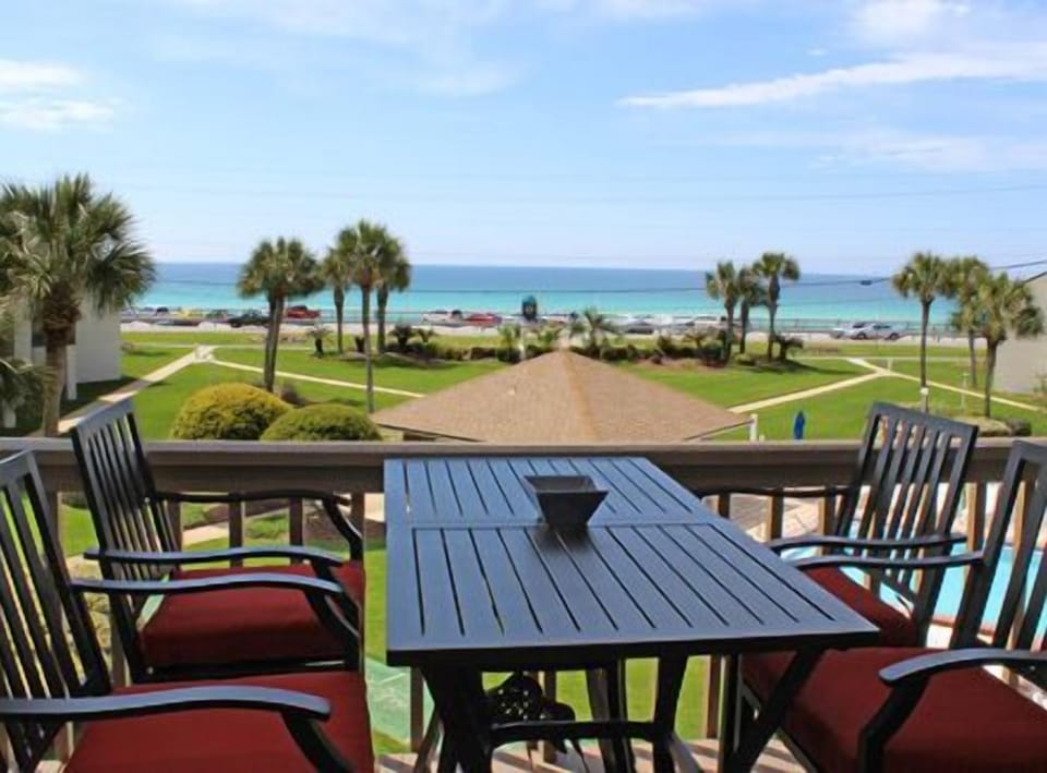3rd floor deck with a panoramic view of the Gulf of Mexico.