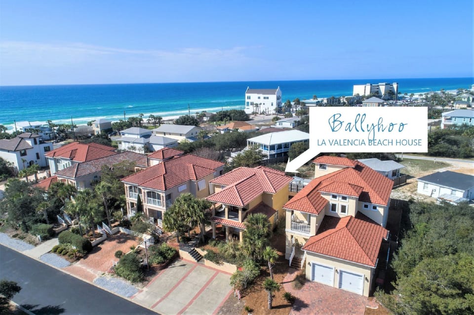 La Valencia Rental, Ballyhoo