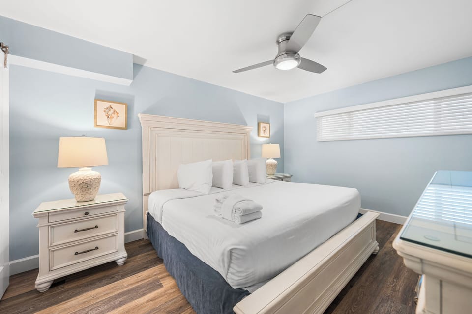 Bedroom with King Bed