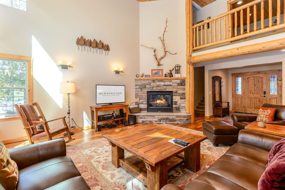 Living Room - Main Level