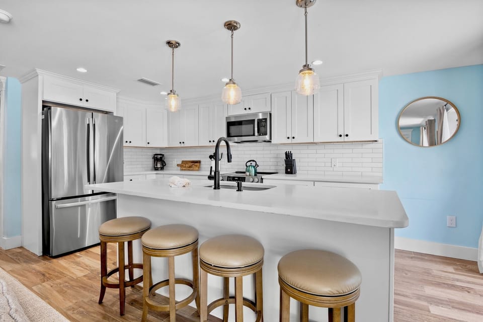 Kitchen with Island Seating
