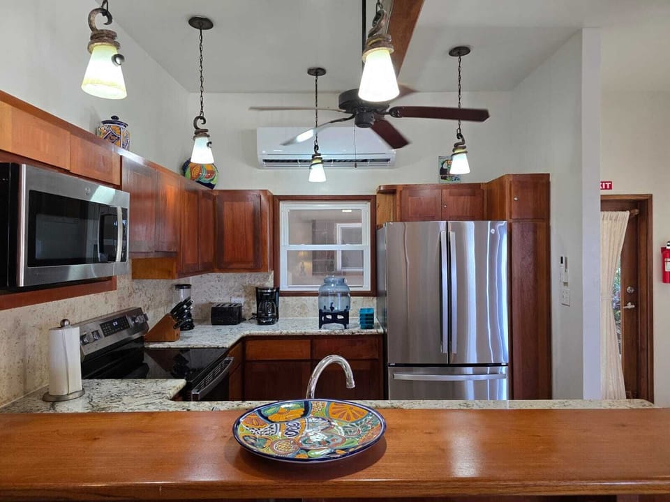 Indigo 1A kitchen