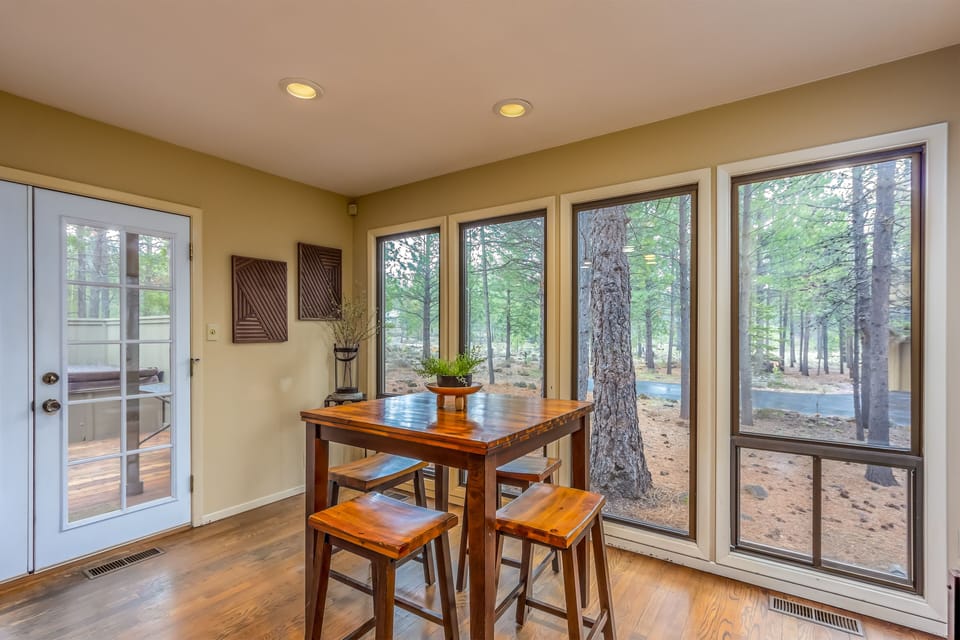 Breakfast Nook