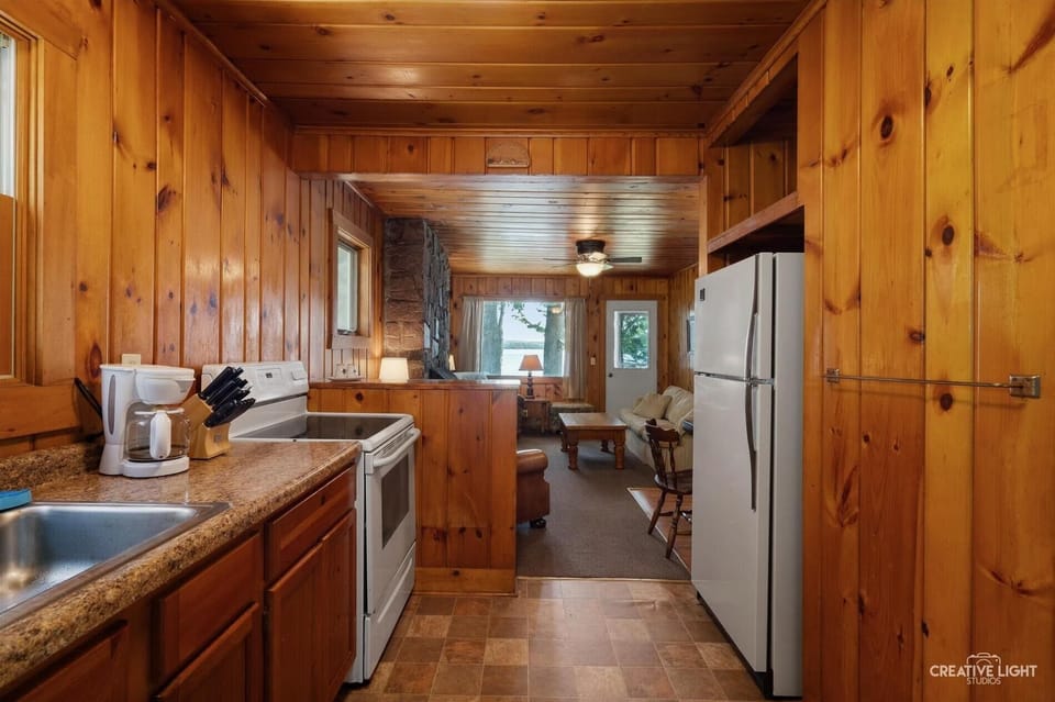 Lakefront Cabin #6 - The Walleye (539)
