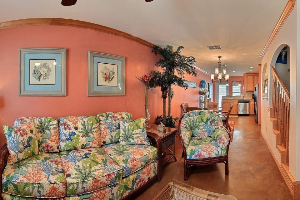 Indoor - Bright and Beachy!