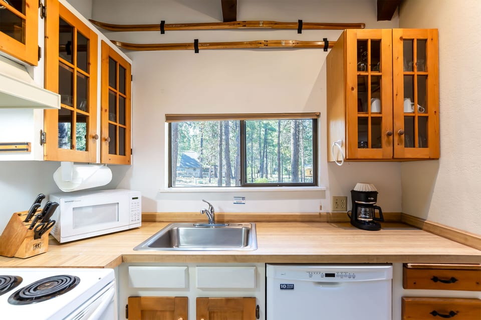 Kitchen - Main Level