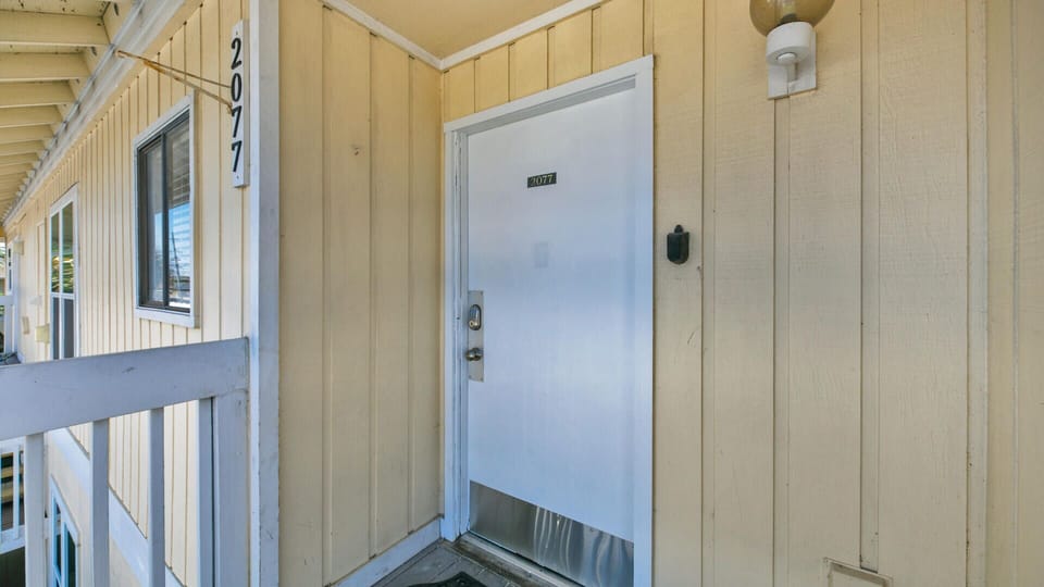 Entry way to the unit