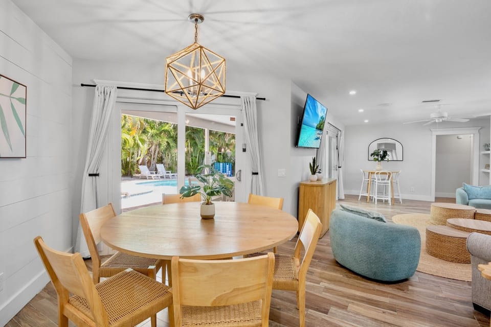 Dining Area with Seating