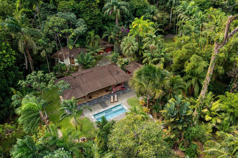 Aerial view of Vila Macaw with Main house and 3 separate bedrooms