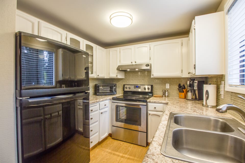 Kitchen - Main Level