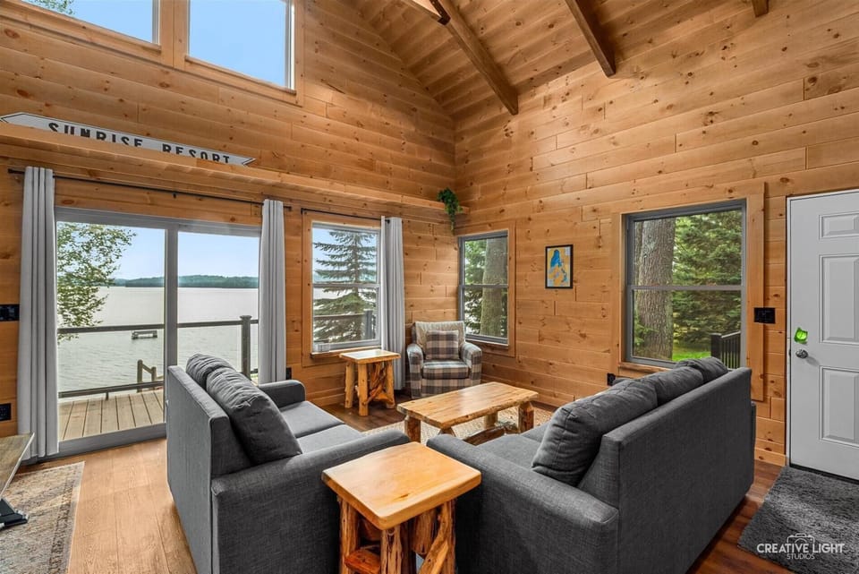 Lakefront Cabin  #1 (613)
