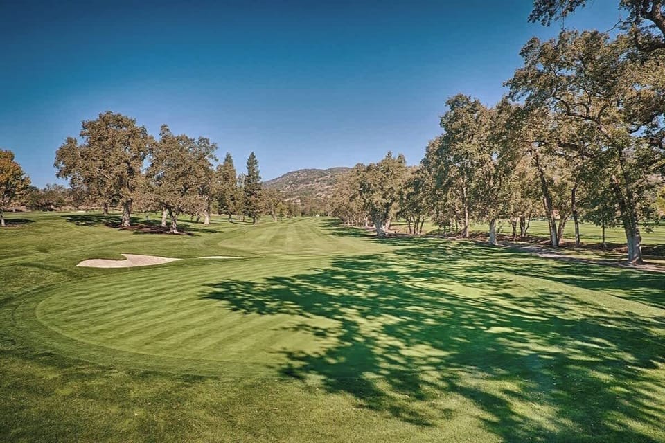 Near golf course for great walks! 
