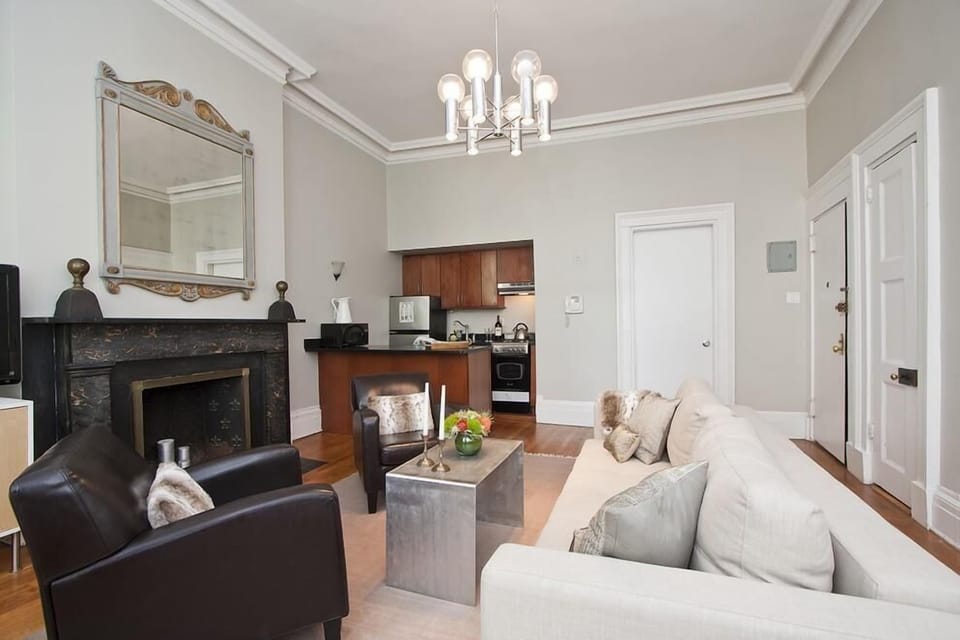 Alternate Living Room View
