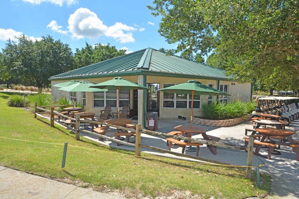 On-site facilities: club house
